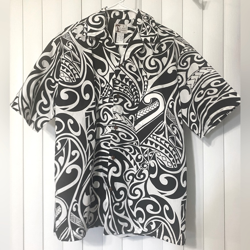 Black & White Y Not Hawai’i Aloha Shirt
